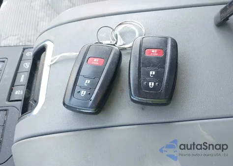 2021 Toyota Highlander L из США, поврежденный, VIN 5TDCZRBH0MS134102